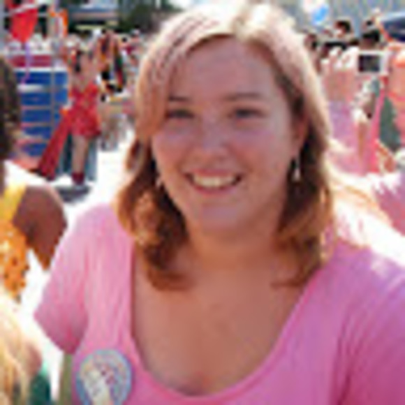 Meet your Posher, Julia - Picture 1 of 1
